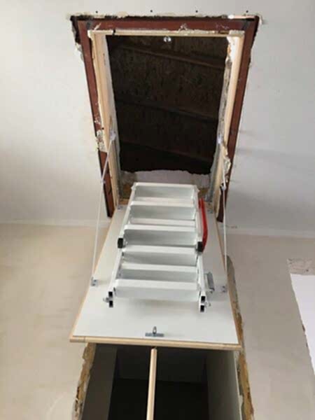 Nukan Metal Çatı Merdiveni